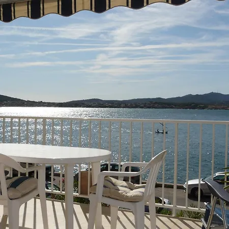 Apartment Front De Mer Corniche Des Baux Sanary-sur-Mer